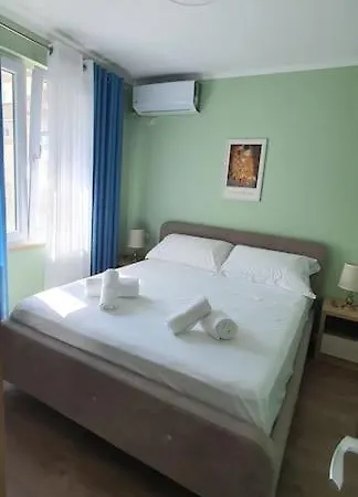 Center Peak Apartament Tirana
